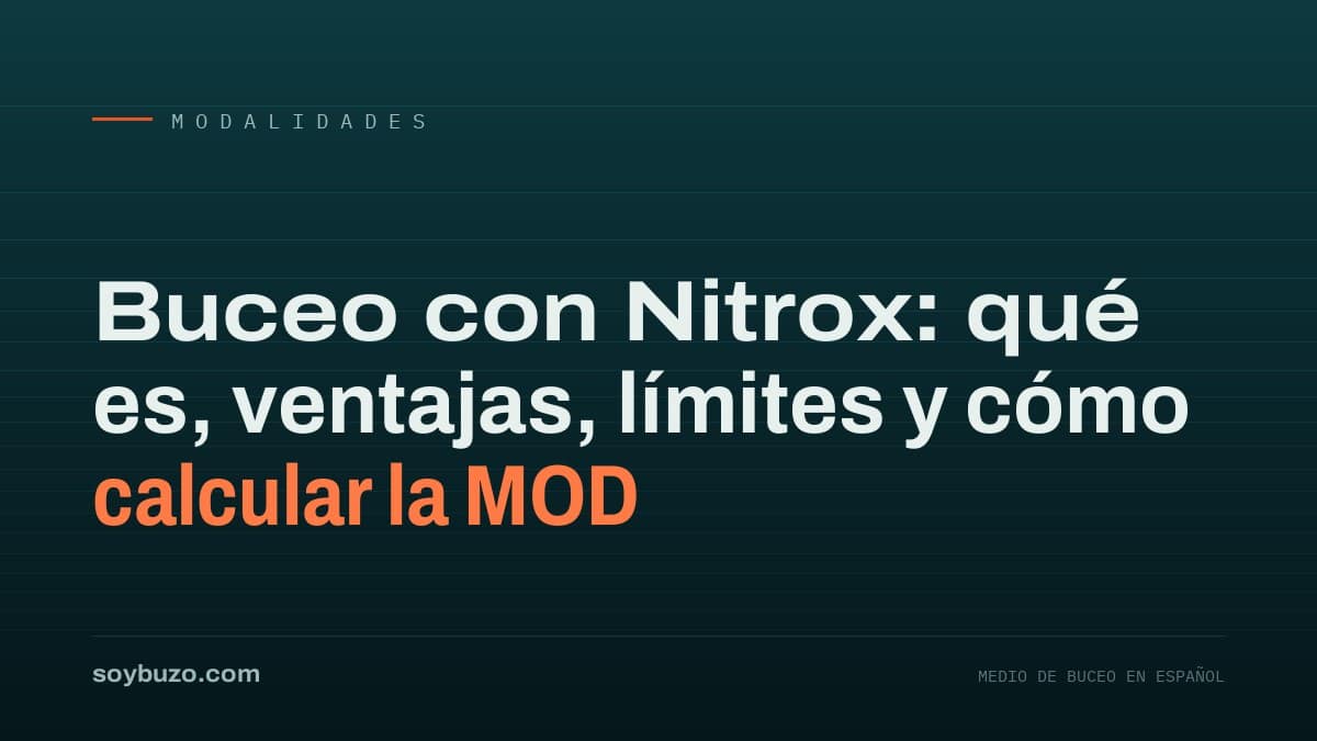 Buceador analizando una botella de Nitrox EAN32 con un analizador de oxígeno junto a la etiqueta de MOD
