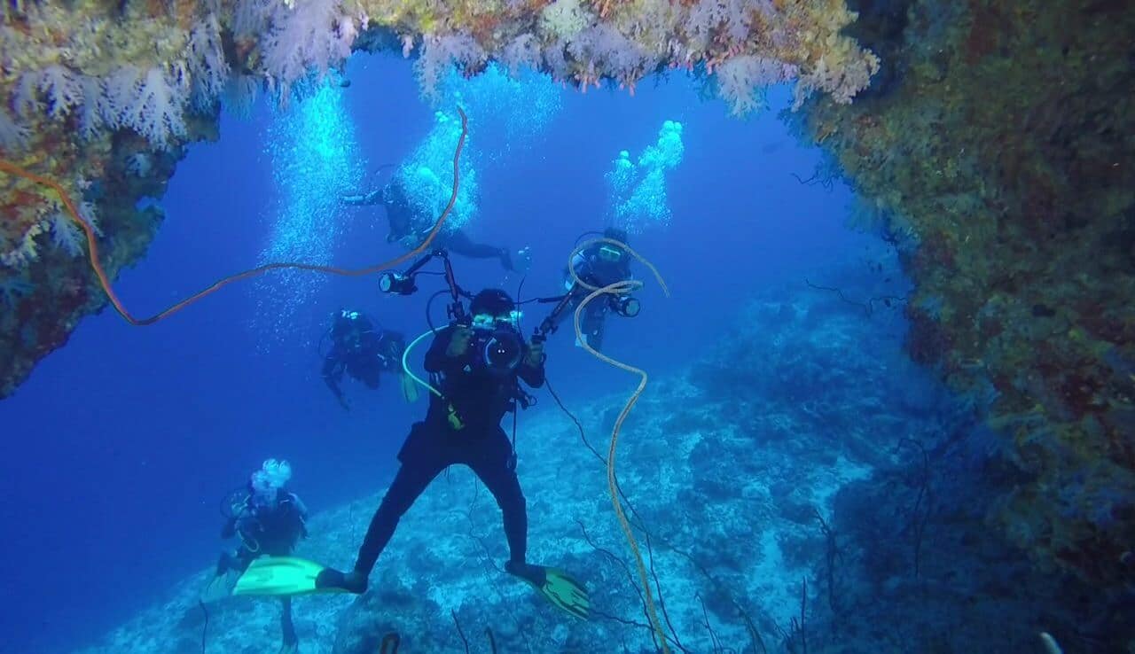 Buceo en Fotteyo Kandu, Atolón Vaavu